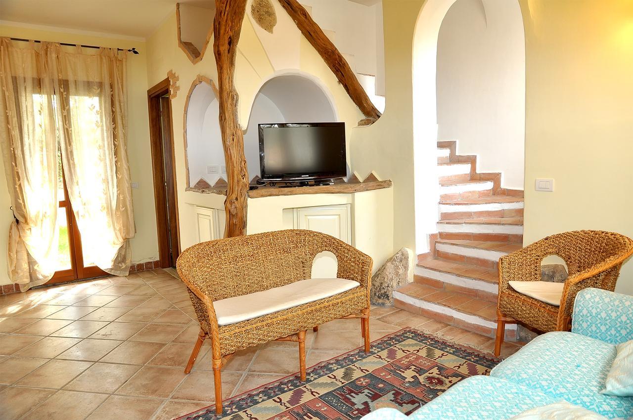 בודוני Villa I Ginepri מראה חיצוני תמונה