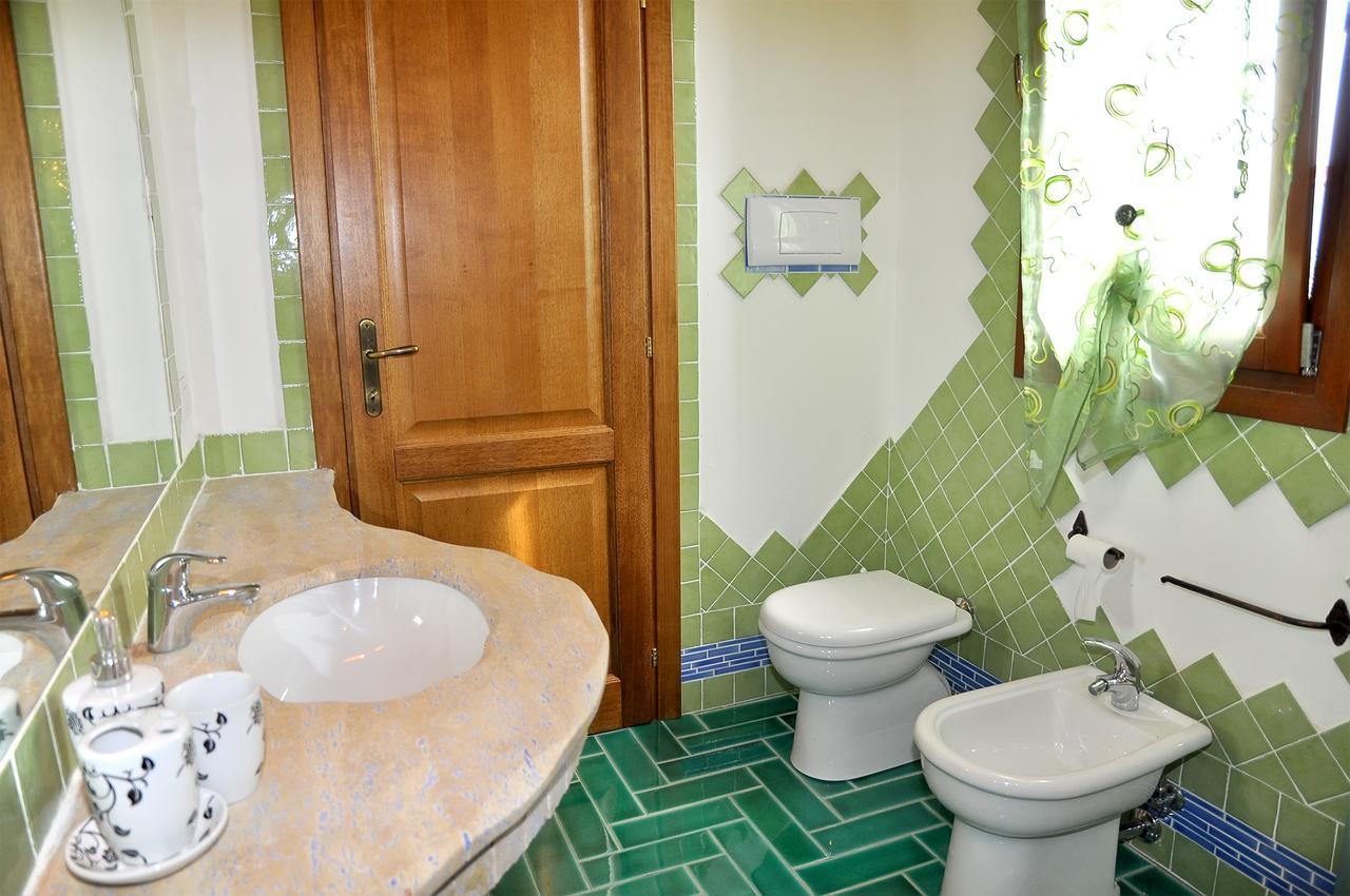 בודוני Villa I Ginepri מראה חיצוני תמונה